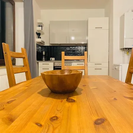 Prázdninový dům Ganzes Haus, 80qm, Parkplatz, 6 Personen, 3 Schlafzimmer, Wlan Neuenkirchen (Stade)