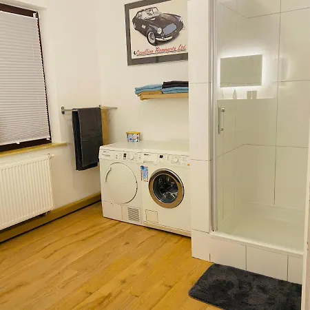 Prázdninový dům Ganzes Haus, 80qm, Parkplatz, 6 Personen, 3 Schlafzimmer, Wlan Neuenkirchen (Stade)