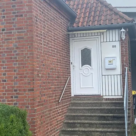 Ganzes Haus, 80qm, Parkplatz, 6 Personen, 3 Schlafzimmer, Wlan